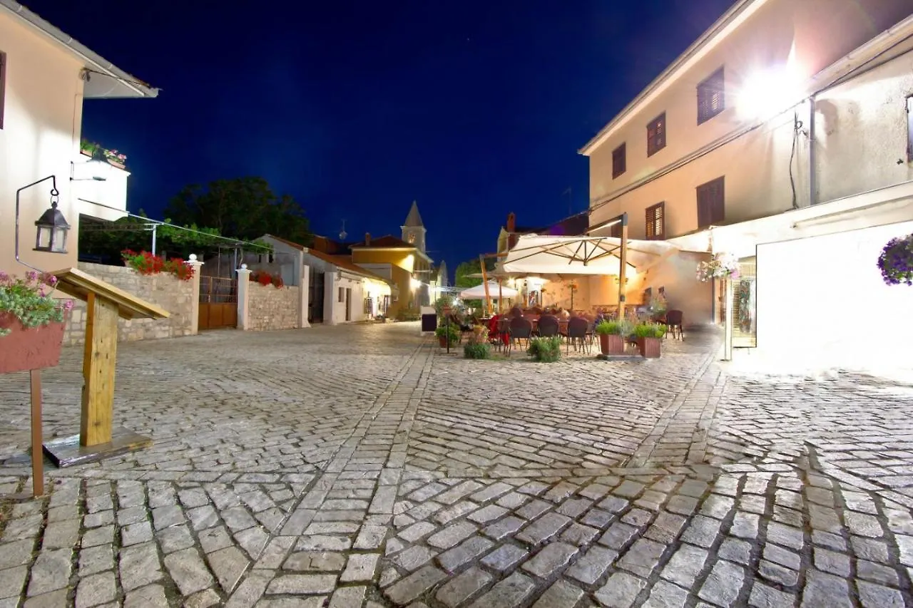 Apartment In Nin With Terrace, Air Conditioning, Wi-Fi Croatia